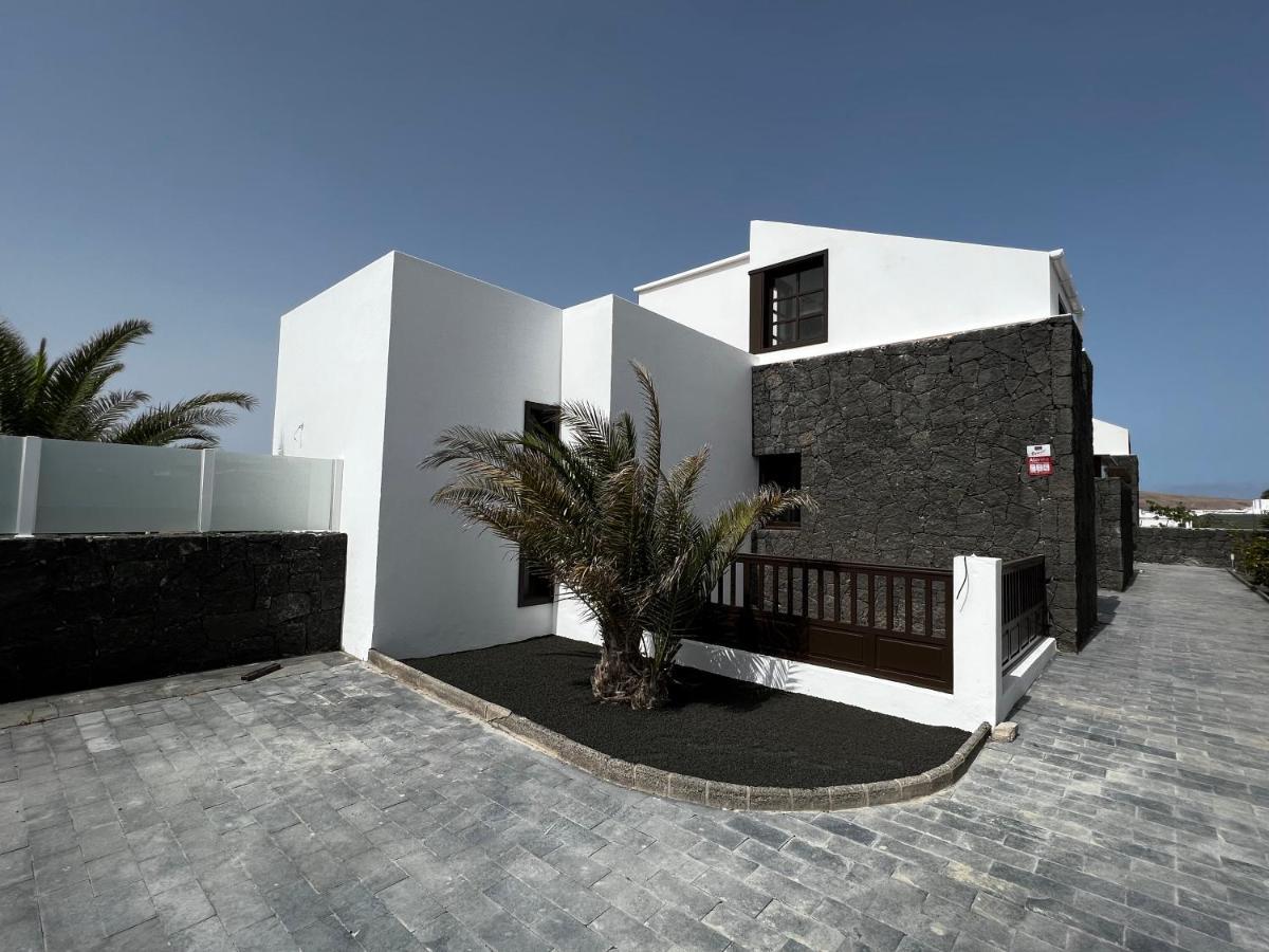 Casa Del Sol Naciente - Heated Pools - Wifi - Uk,Be,Nl,Fr Tv Channels Playa Blanca  Exterior photo