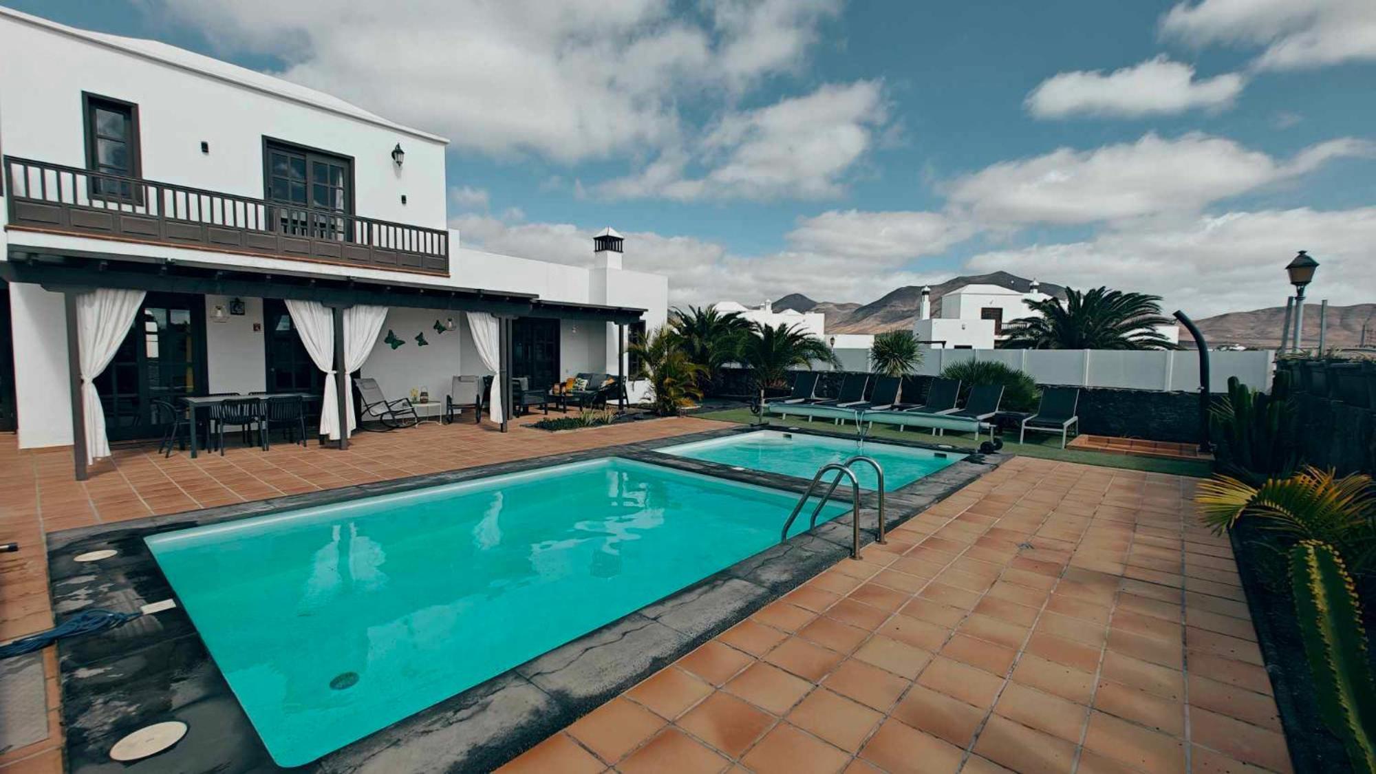 Casa Del Sol Naciente - Heated Pools - Wifi - Uk,Be,Nl,Fr Tv Channels Playa Blanca  Exterior photo